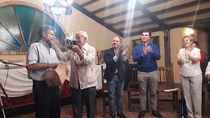 Emotivo homenaje en Oia José Álvarez de Paz, último Gobernador de Pontevedra
