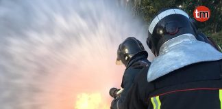 El GES imparte clases prácticas de cómo extinguir un incendio a operarios del Concello de Baiona