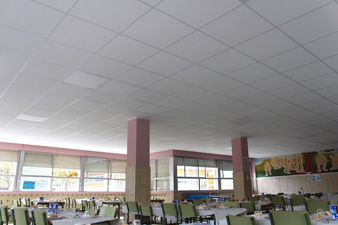 Tomiño realiza mejoras infraestructurales en los colegios Pedro Caselles y Tebra