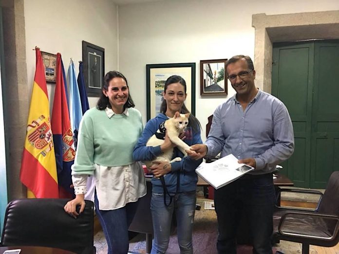 Baiona apoya a Bai.Senpulgas