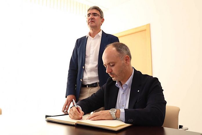 A Guarda e o Consorcio da Zona Franca de Vigo tenden lazos de colaboración