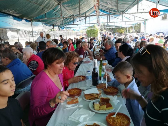 Más de 600 raciones se repartieron en la Festa dos Callos de Vilariño