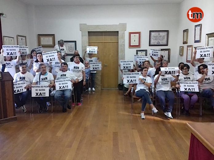 Vecinos de Baredo reclaman la eliminación del Plan Especial As Costerias del PXOM