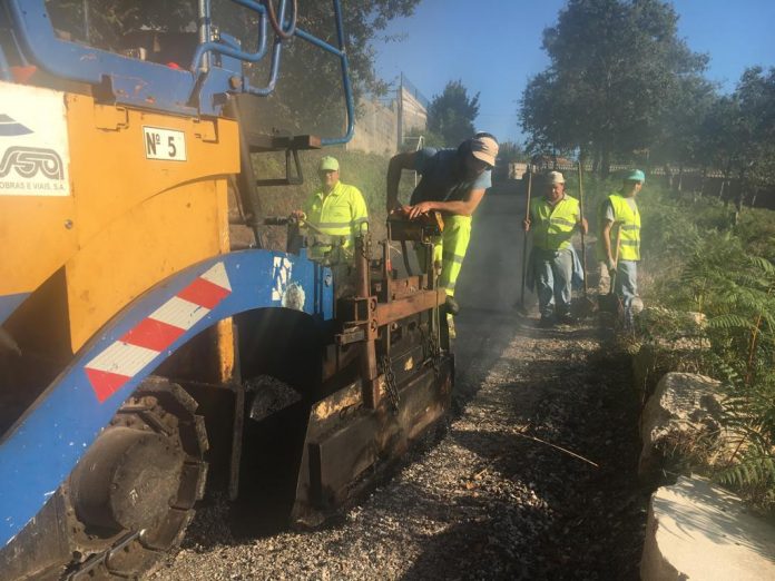 Se inician las obras de renovación del abastecimiento y saneamiento de la calle Porqueira en Nigrán