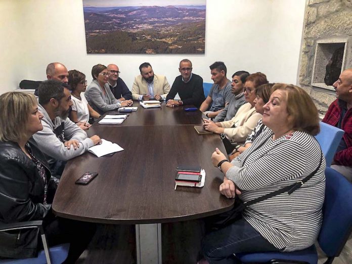 Los alcaldes de Gondomar y Nigrán se reúnen con el comité de empresa de Povisa