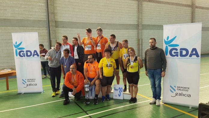 Atletas del San Xerome participan en el I Trofeo Concello de Tomiño de Remoergómetro