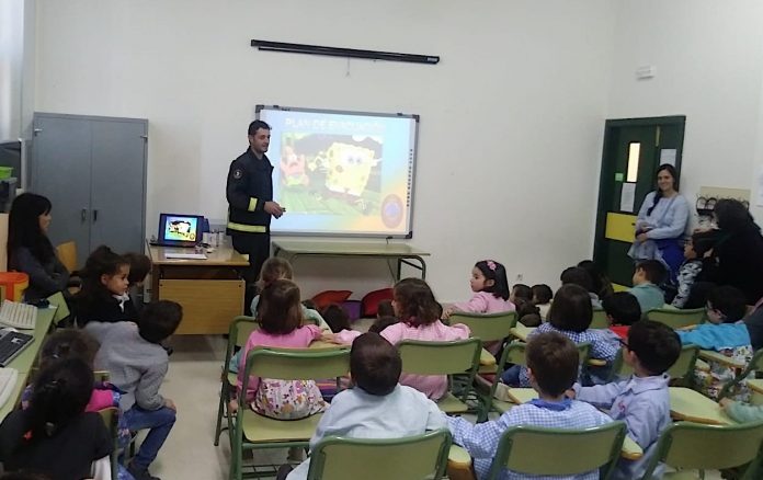 ges_charlas_colegios_aguarda El GES de A Guarda visita los centros educativos para realizar charlas informativas
