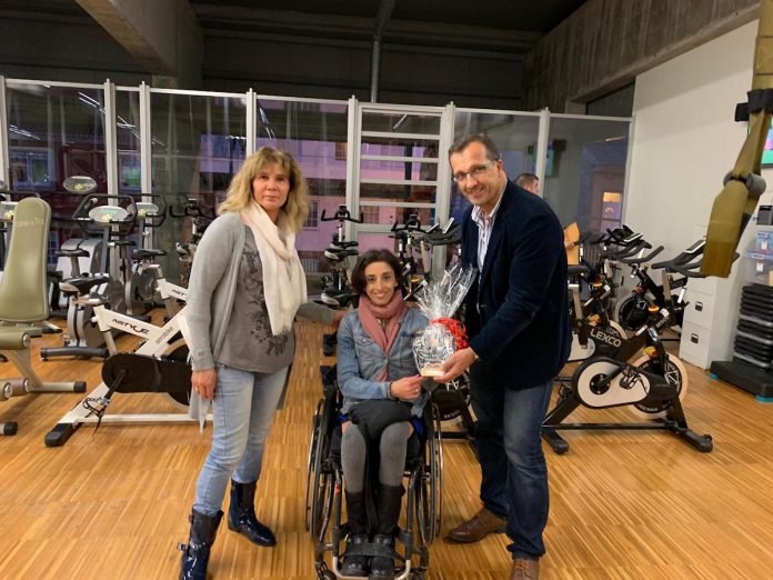 Baiona reconoce el esfuerzo de Mila López tras lograr la Copa de España de Ciclismo Adaptado