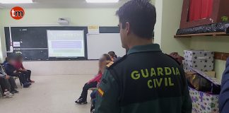 La Guardia Civil imparte charlas a escolares de Goián sobre el acoso escolar o el peligro en internet
