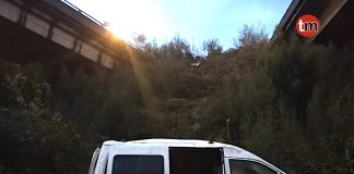 Seis heridos tras precipitarse con una furgoneta por un desnivel en Tui