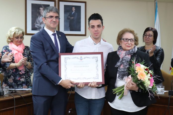 A Guarda nombra hijo adoptivo a Xosé Carlos Gómez Alfaro