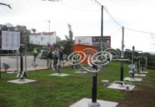 Priegue acoge una charla in- situ para aprender a usar los parques biosaludables Priegue cuenta con su primer parque biosaludable