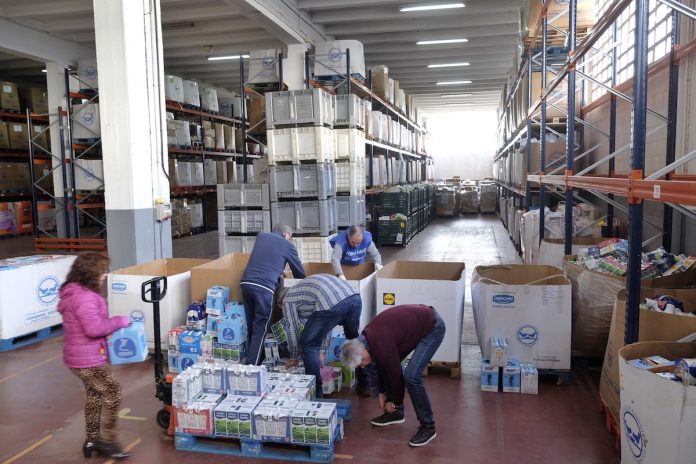 La Gran Recogida Solidaria del Banco de alimentos bate récords con 330.000 kilos de comida recogida
