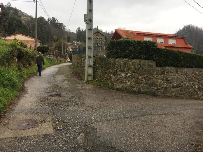 Nigrán pavimenta trece calles de la parroquia de Camos