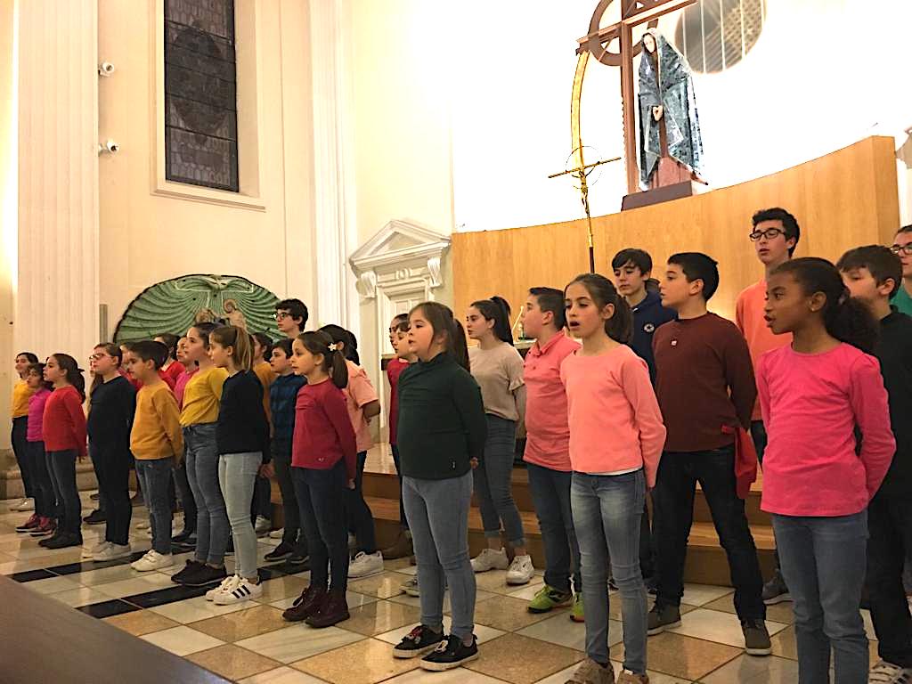 Gran afluencia de público en el primer concierto del ciclo de Música Coral en A Guarda