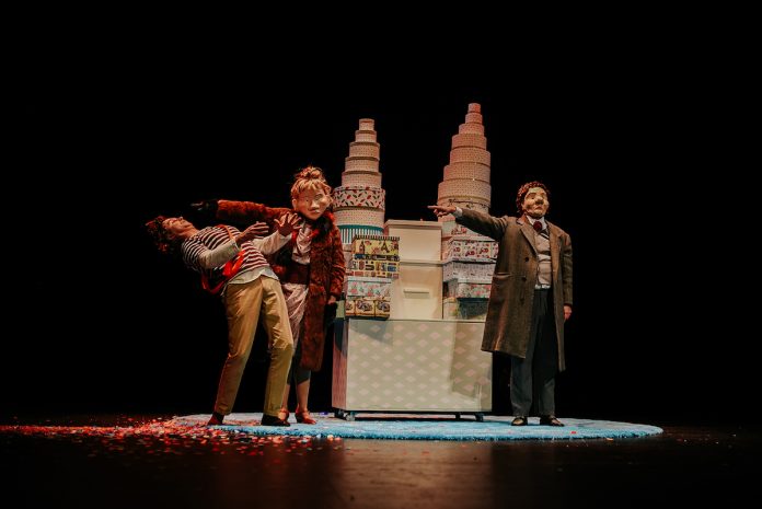 A obra teatral "Patapatúm" represéntase no Teatro Municipal de Tui