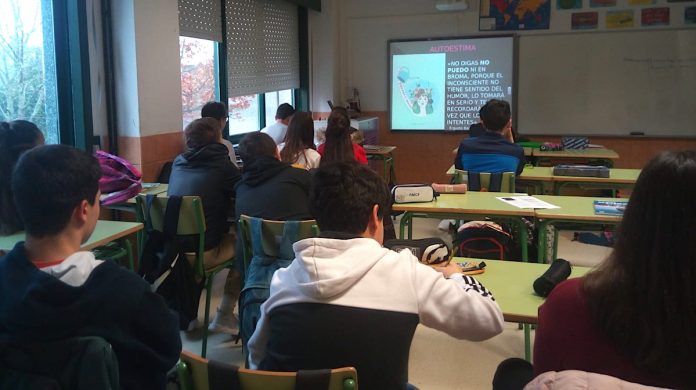 Erguete imparte no IES A Sangriña e no IES Antonio Alonso Rios programas de promoción da saúde