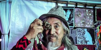 Kidlat Tahimik