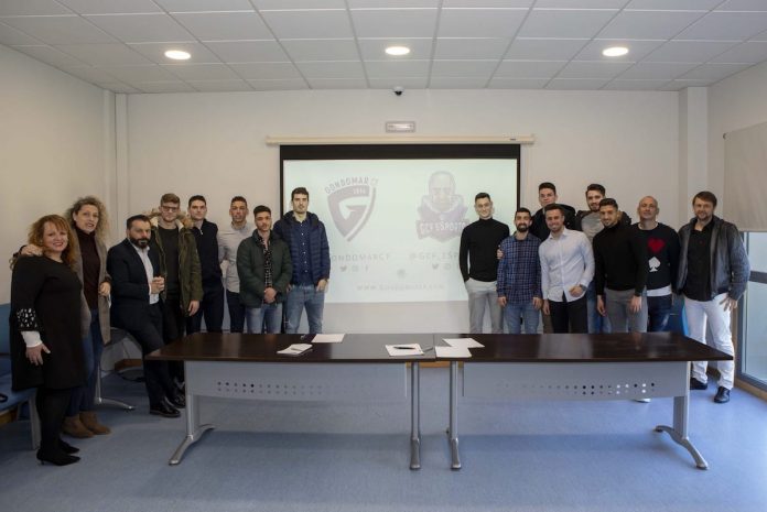 El Gondomar C.F. tiene nuevo escudo