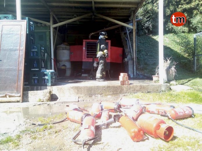 Arde un generador en un cobertizo anexo a una vivienda en Nigrán