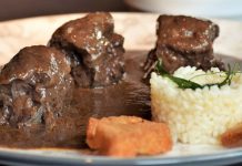 24 restaurantes de Valença participan en la fiesta gastronómica de la lamprea del Miño A Guarda celebra la fiesta gastronómica de la Lamprea