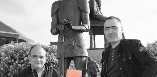 El oiense Santi Martínez saca “Máis Fariña”, su primer trabajo discográfico