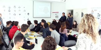 A Escola Superior Gallaecia acerca o mundo do arte a máis de 400 estudantes de Tomiño e Cerveira