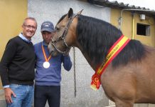 Nigrán felicita al jinete Alejandro Nande por ser reconocido deportista gallego de alto nivel