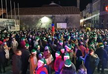 Campanadas de pre fin de año en Baiona