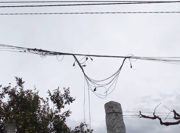 cables_tendido_telefono_chain