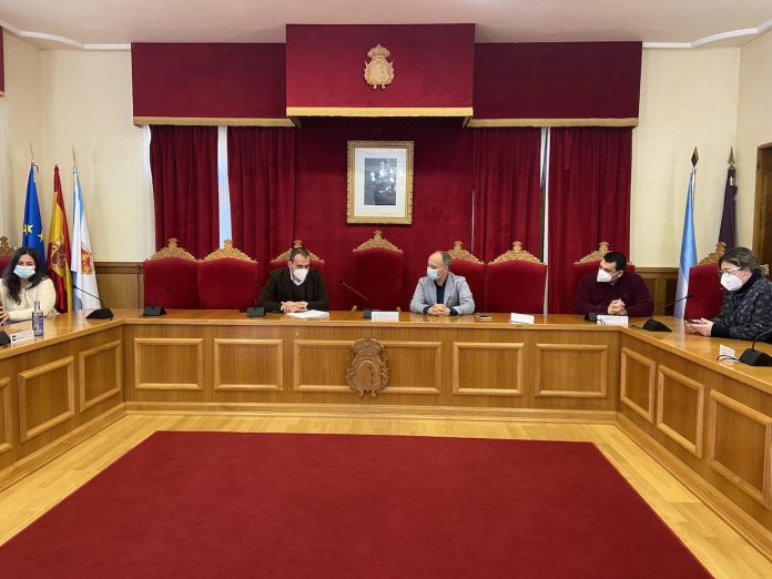 David Regades visita Tui