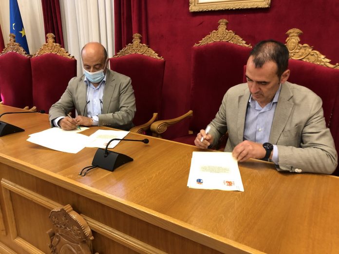 Sinatura convenio Concello_CHMS