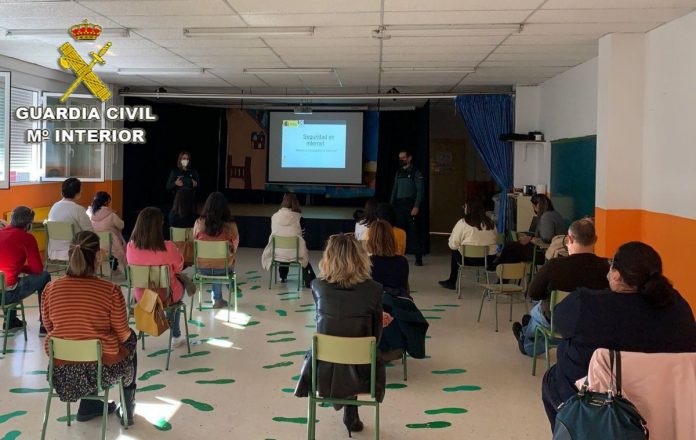 charla_internet_fontes_baiña