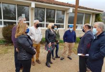 La casa de los maestros de Camos no se puede desafectar por estar ocupada por una docente