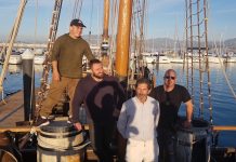 Un viejo pesquero polaco convertido en Galeón para una serie de televisión recala en Baiona