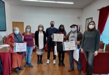 Baiona entrega los diplomas del Certamen Microbelenes 2022