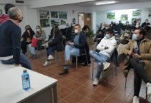 Regades visita Baiona en el ecuador de su campaña de Primarias
