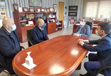 Empresarios de A Granxa donan alimentos para familias necesitadas de O Porriño