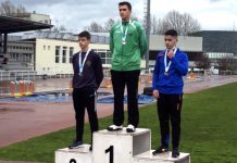 El gondomareño, Jesús González, de la Sociedad Atlética Val Miñor, Campeón Gallego de Disco Sub 18