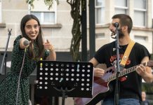 Los tomiñeses Lara Villaverde y Diego de Braelle estrenan los domingos de sesión vermú