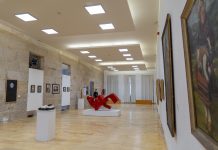 La exposición “Artistas Tudenses” presenta la obra de treinta creadores artísticos