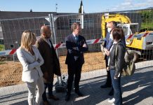 Feijóo visita las obras de ampliación del centro de salud-PAC de O Porriño