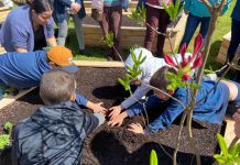 Nigrán estrena su primer huerto urbano comunitario con 40 familias anotadas