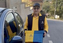 Borreiros homenajea a su cartero Latino Rodríguez