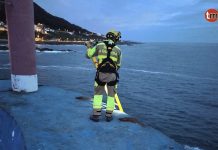 Rescatan a un joven atrapado en el dique de A Guarda