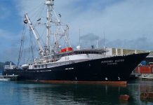 Dos fallecidos por una explosión en el atunero vigués Albacora Cuatro en las Seychelles