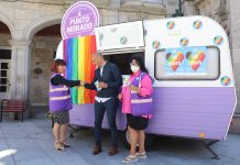 La caravana LGTBIQA+ promueve el respeto y la diversidad en O Porriño