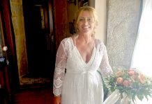 La “No Boda” de Carmen con 120 invitados todos de blanco