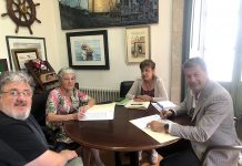 Baiona renueva el convenio de colaboración con la Asociación Avelaíña