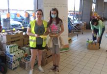 La operación kilo de Sos Tomiño Baixo-Miño recoge más de 3.600 unidades de alimentos en Tui y O Rosal